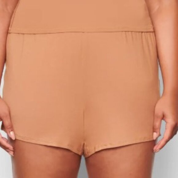 CT1726 Skims NWOT Sleep Short Camel 3X - Picture 2 of 3